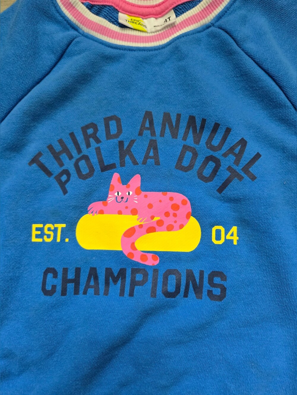 Epic Threads Sweatshirt Outfit - Picture 10 of 10